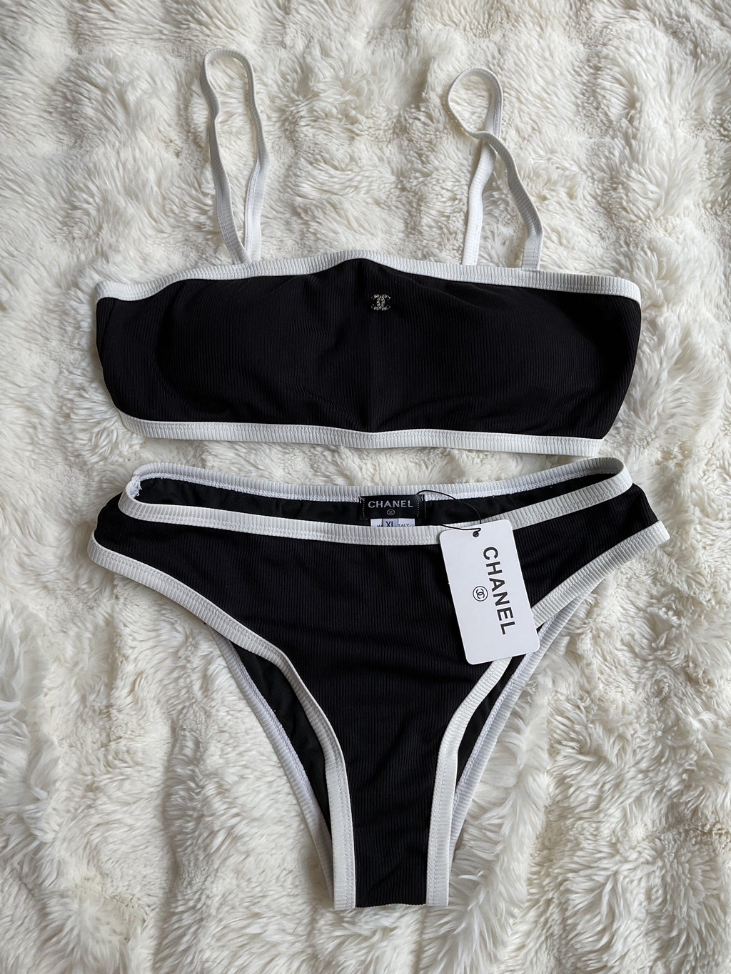 Chanel CC