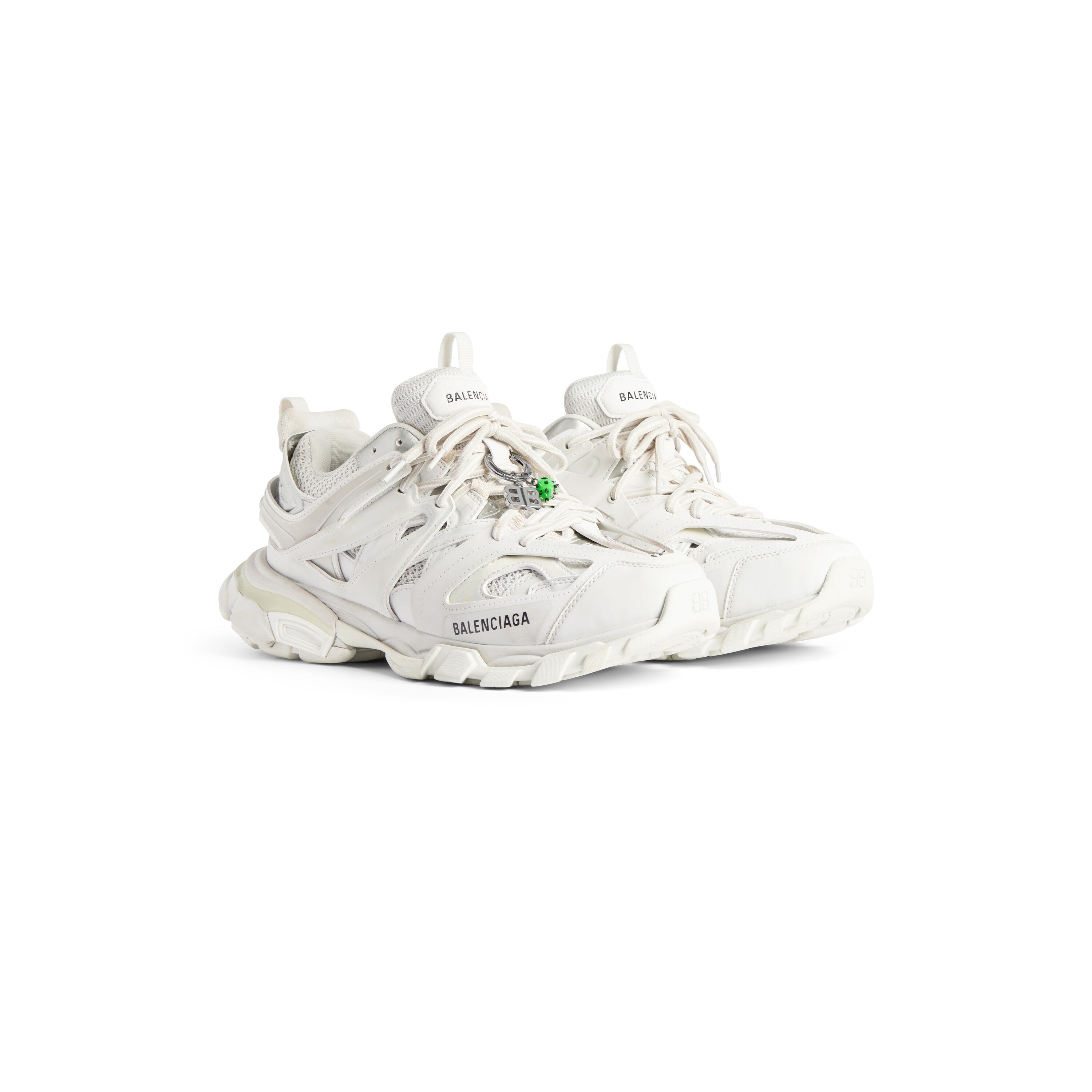 Sneakers Track