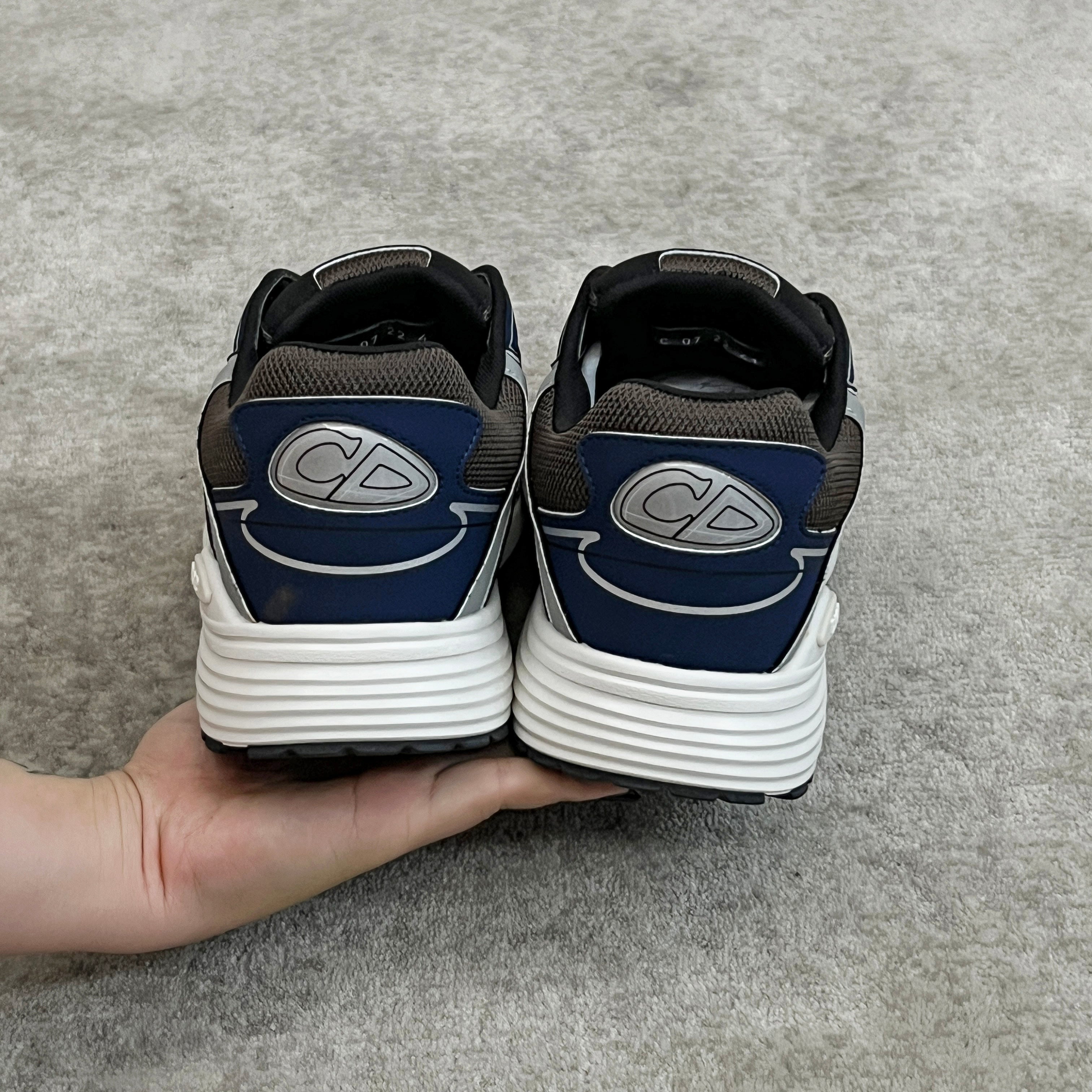 Sneakers B30