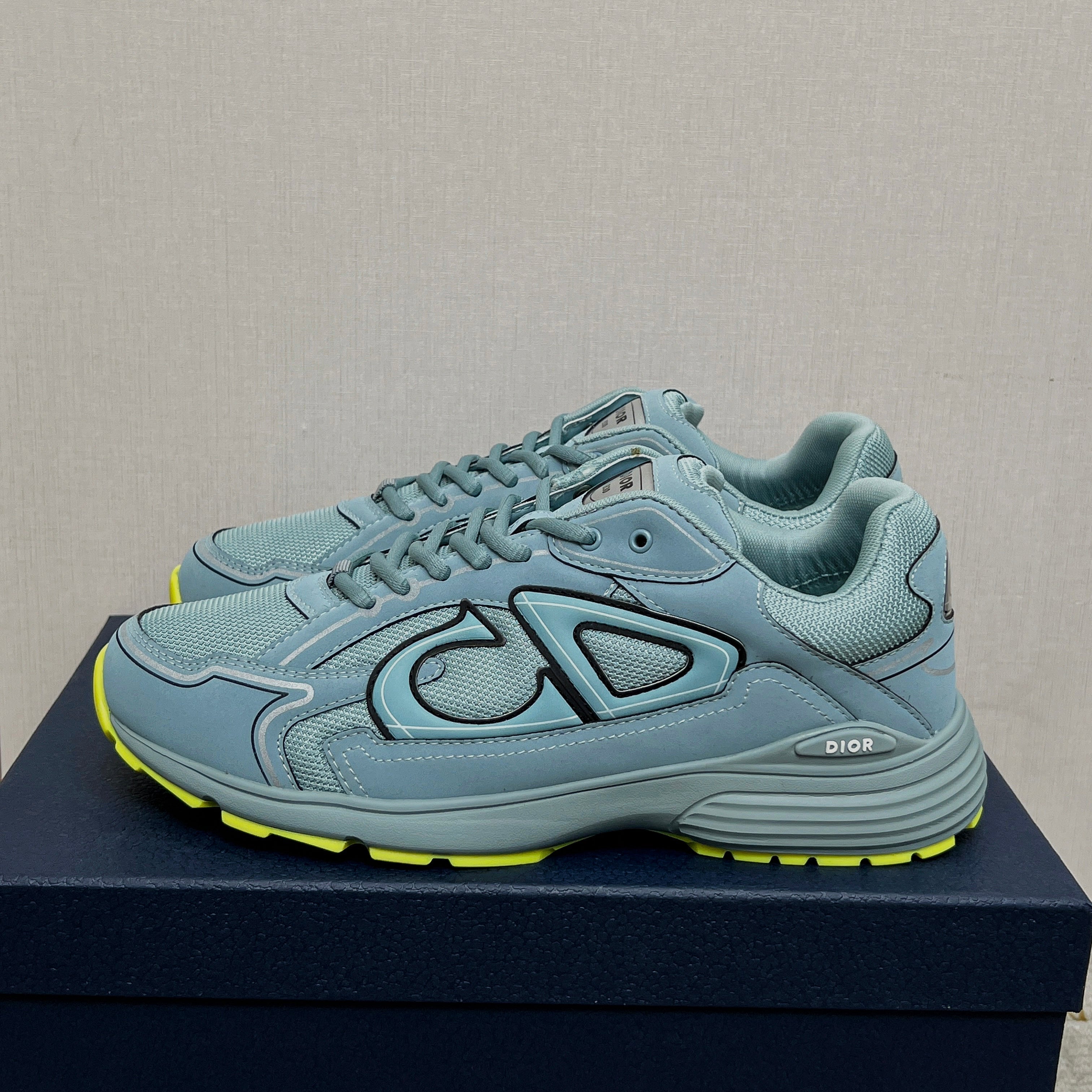 Sneakers B30
