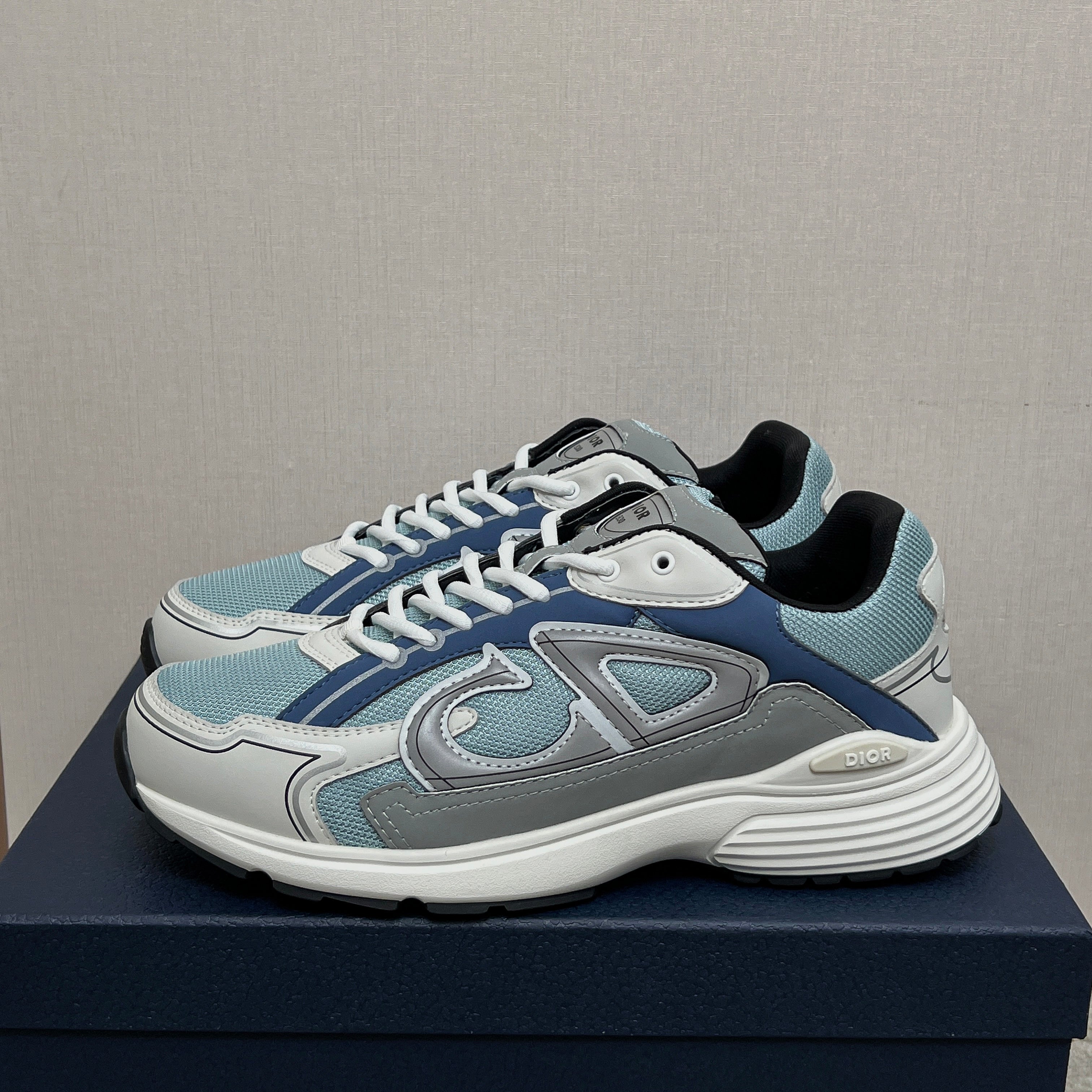 Sneakers B30