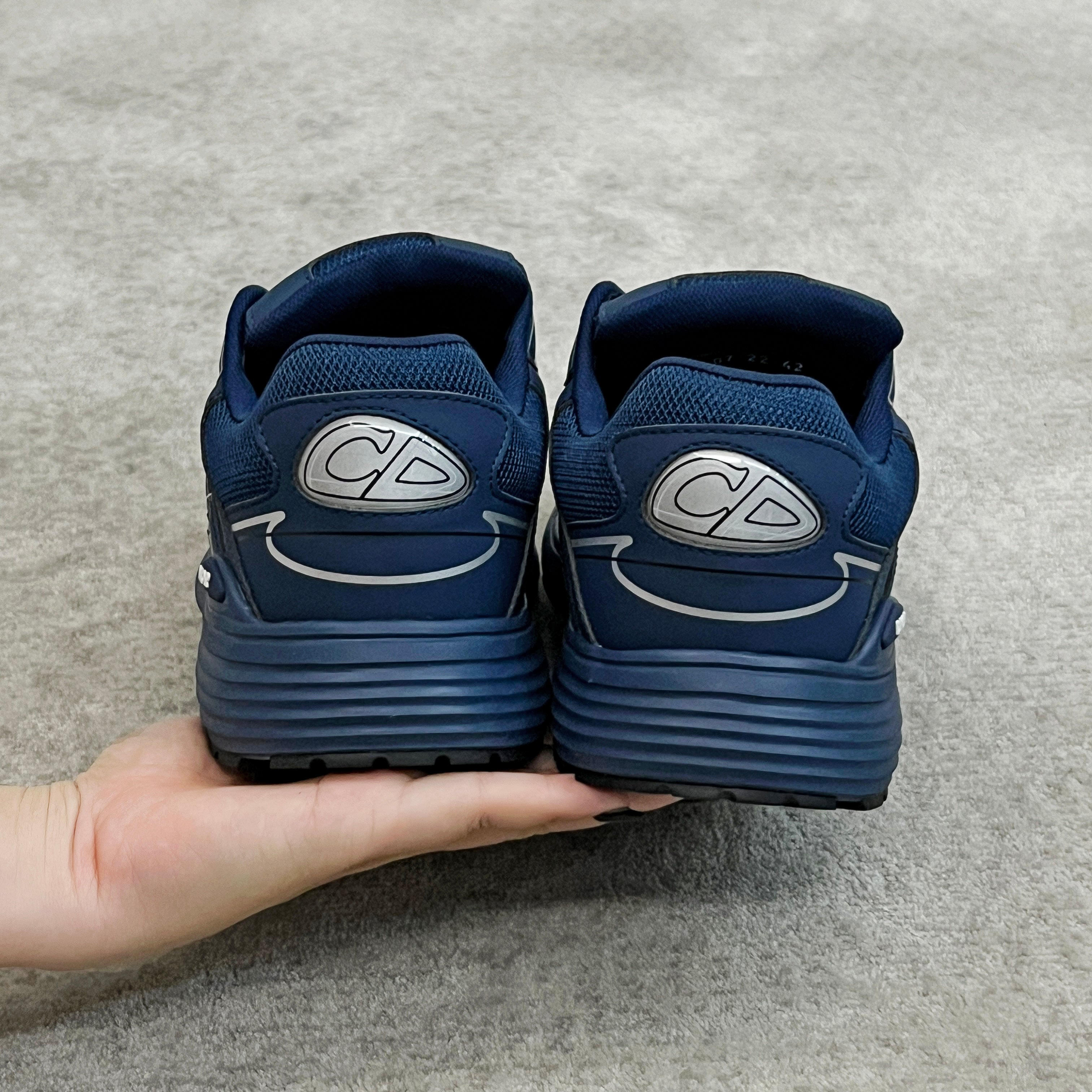 Sneakers B30